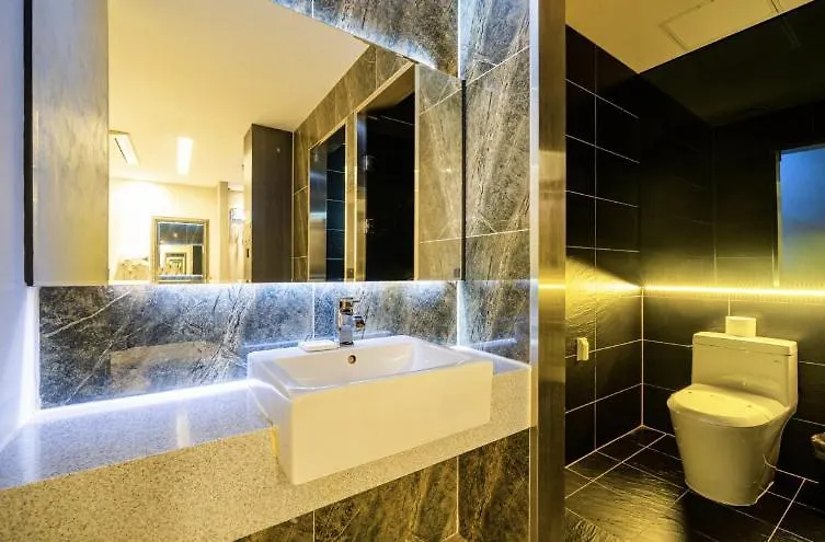 W Hotel Incheon 2*,